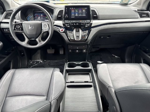 Certified 2024 Honda Odyssey Touring image 17