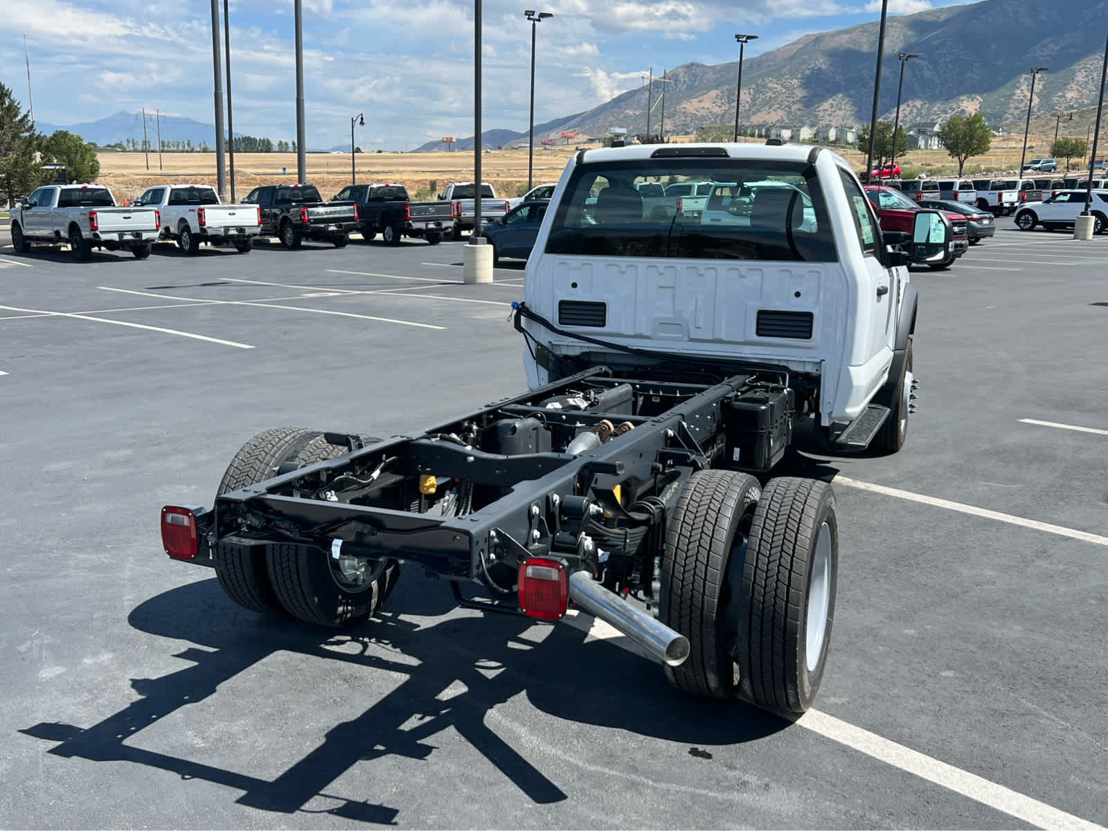 New 2026 Ford F550 4x4 Regular Cab Super Duty w/ XL Chrome Package image 8
