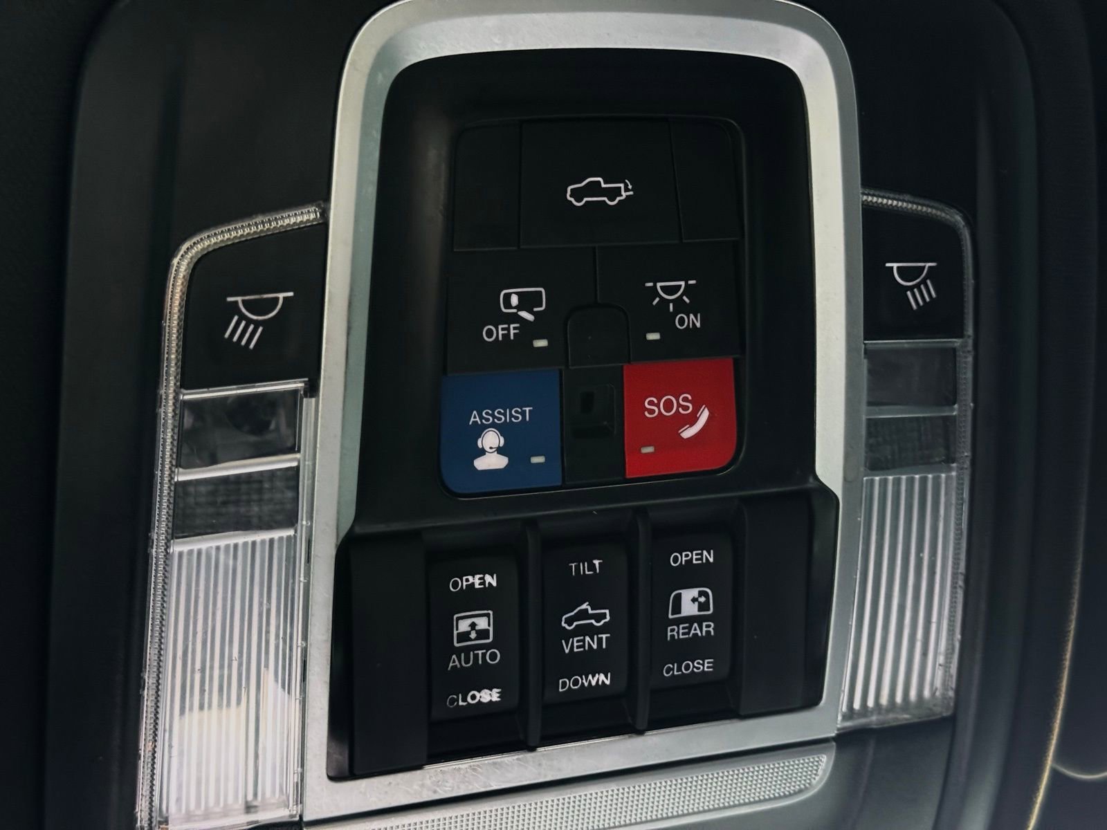 Used 2023 RAM 3500 Laramie image 71