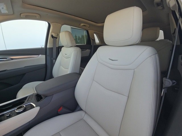 New 2025 Cadillac XT5 Premium Luxury w/ Technology Package image 11