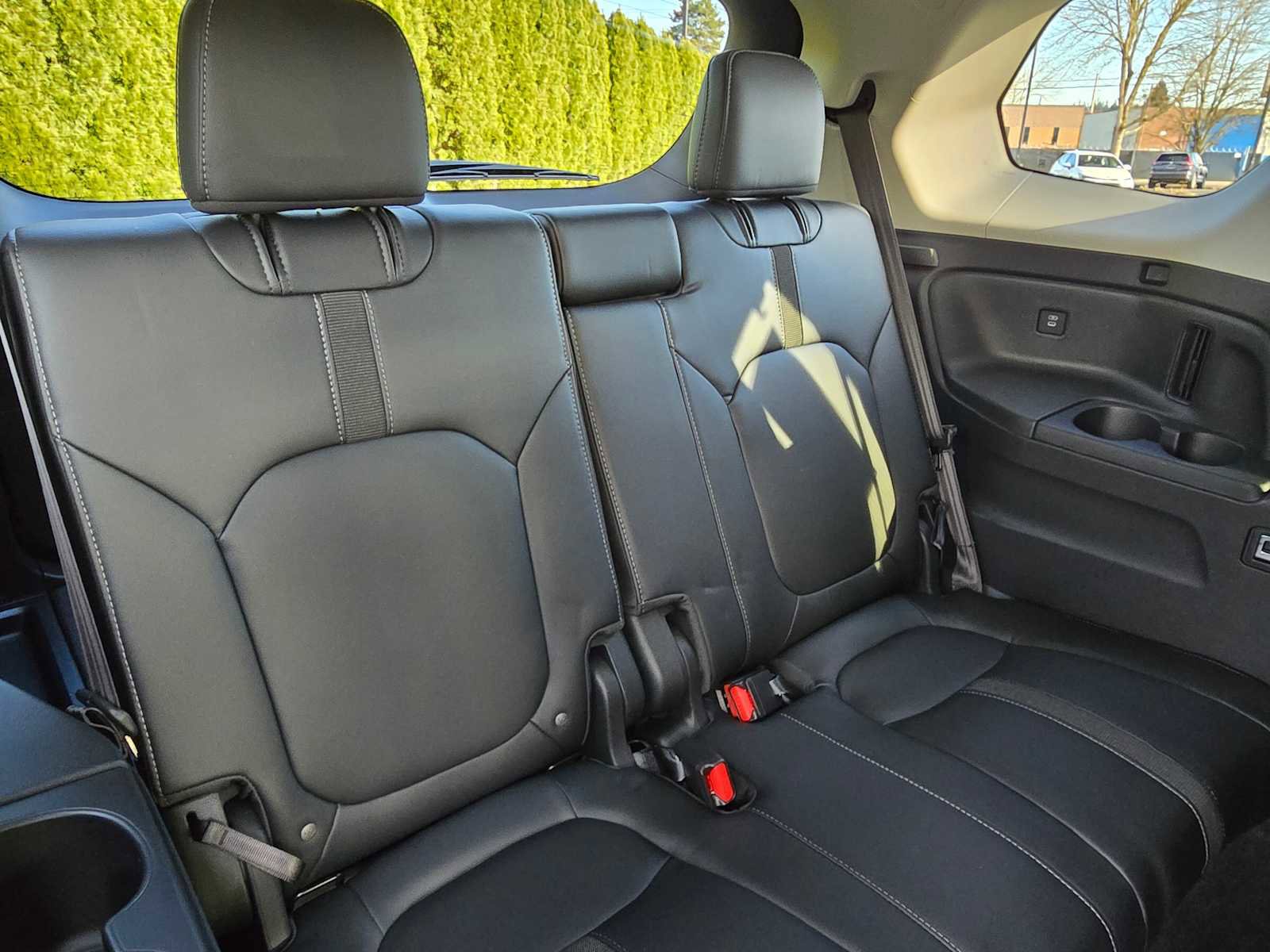 Used 2025 Honda Pilot EX-L image 13