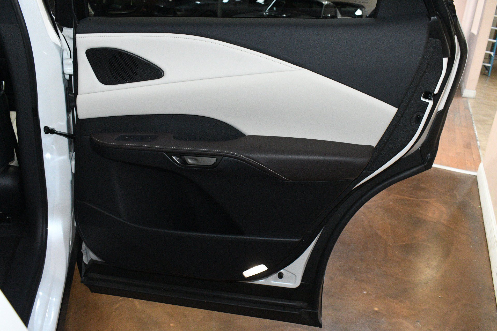Used 2025 Lexus RX 350 Premium Plus w/ Convenience Package FWD image 44