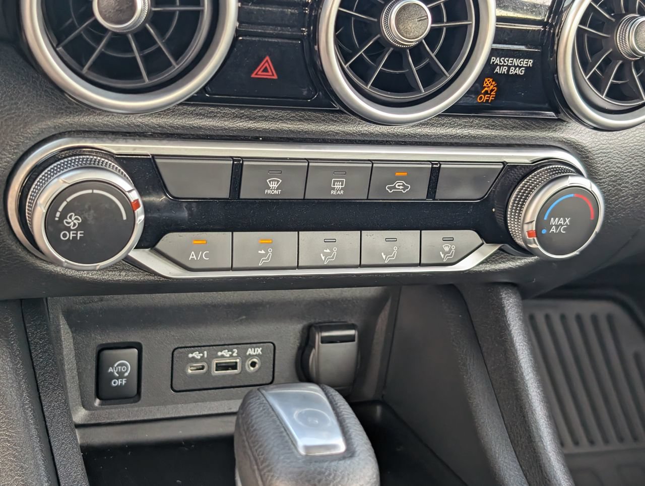 Certified 2024 Nissan Sentra SV FWD image 17