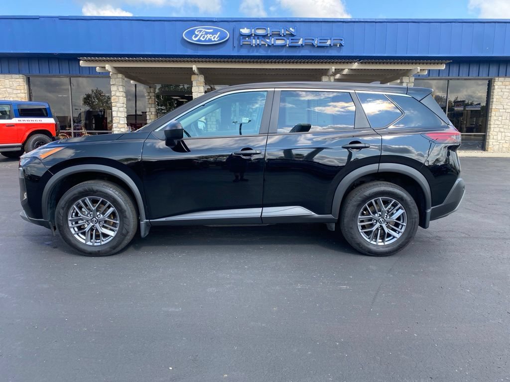 Used 2023 Nissan Rogue S AWD/4WD image 6