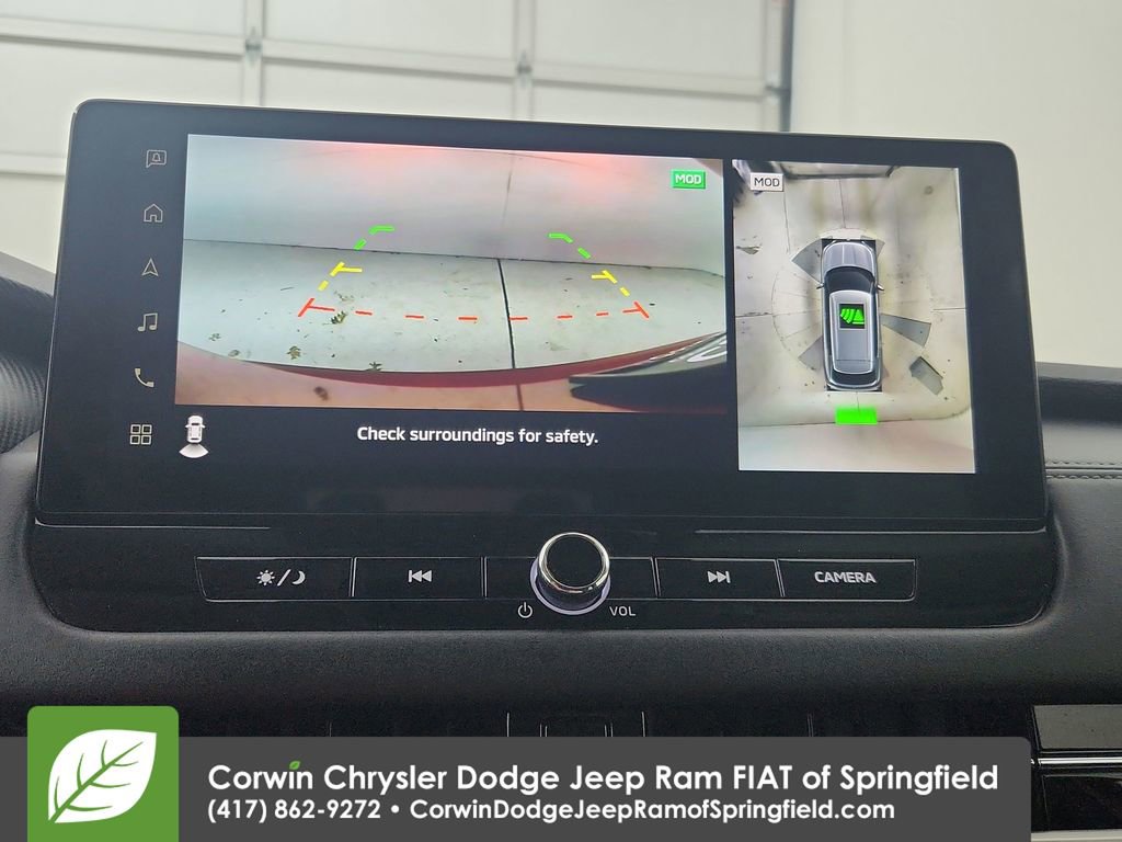 Used 2025 Mitsubishi Outlander SE image 24