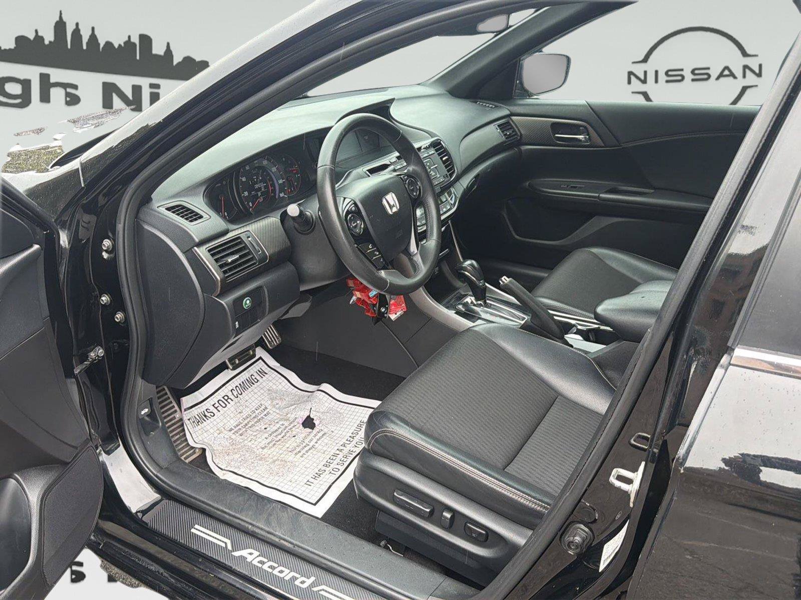 Used 2017 Honda Accord Sport image 10
