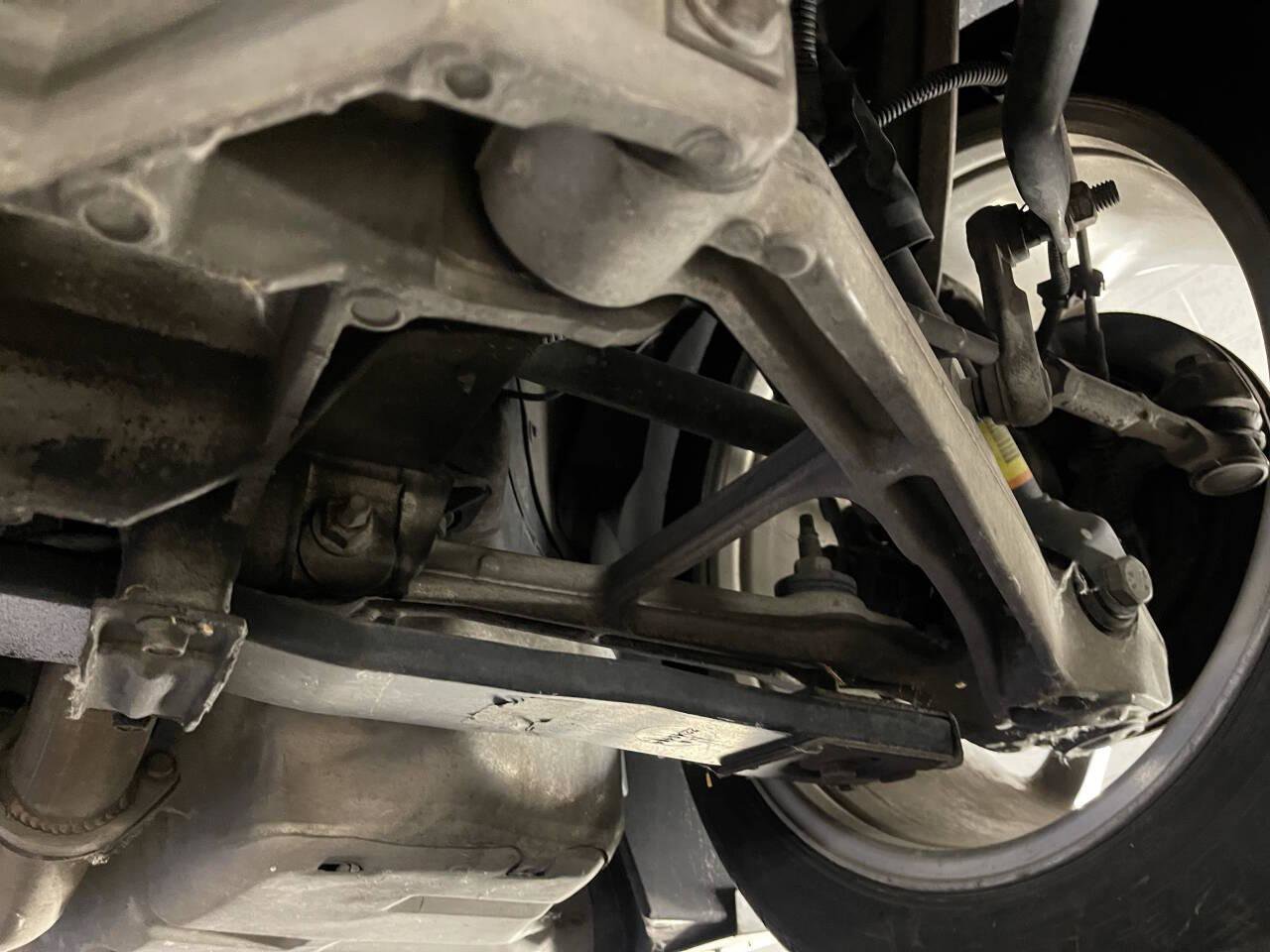 Used 2004 Chevrolet Corvette Coupe w/ Roof Package image 56