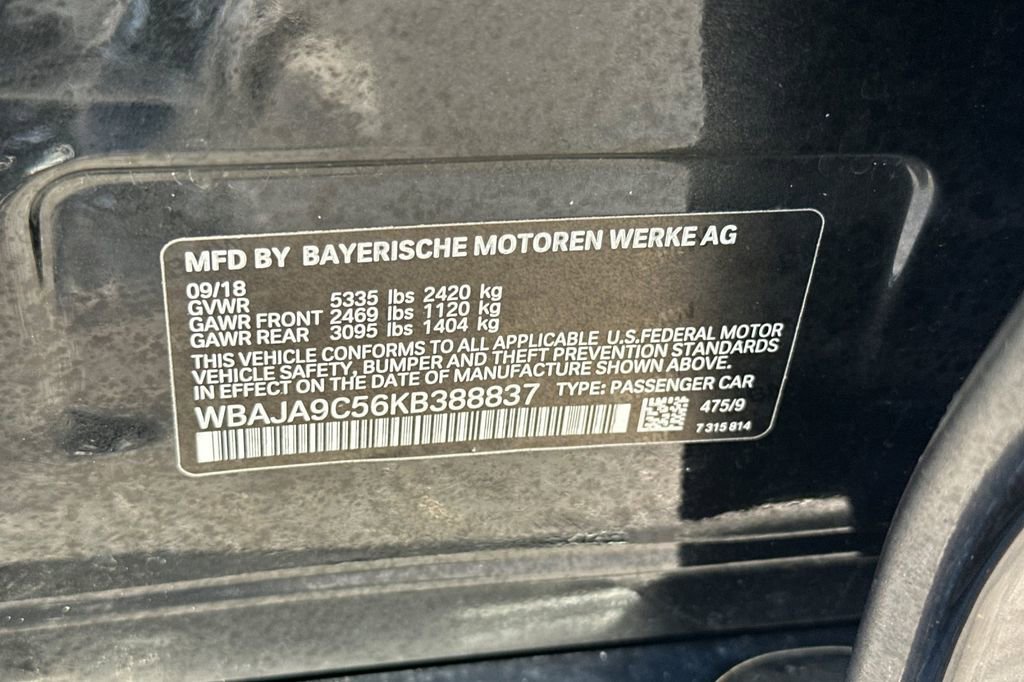 Used 2019 BMW 530e w/ M Sport Package image 35