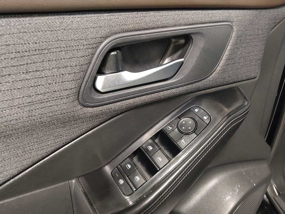 Used 2023 Nissan Rogue SV image 27