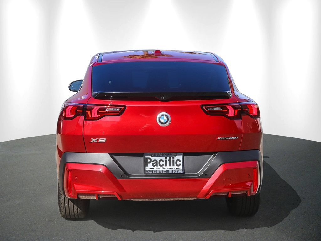 Used 2026 BMW X2 xDrive28i AWD/4WD image 5