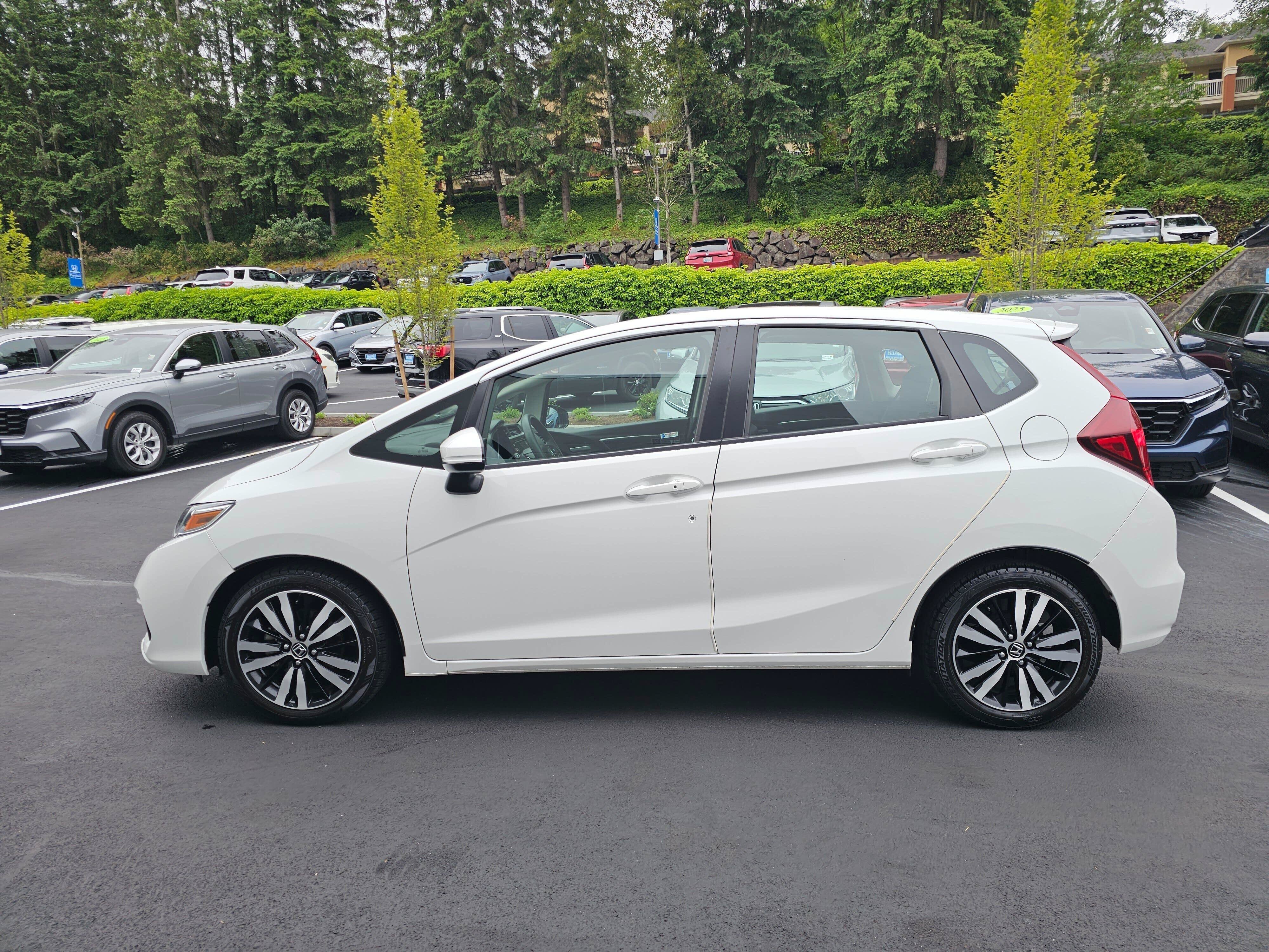 Used 2018 Honda Fit EX image 4