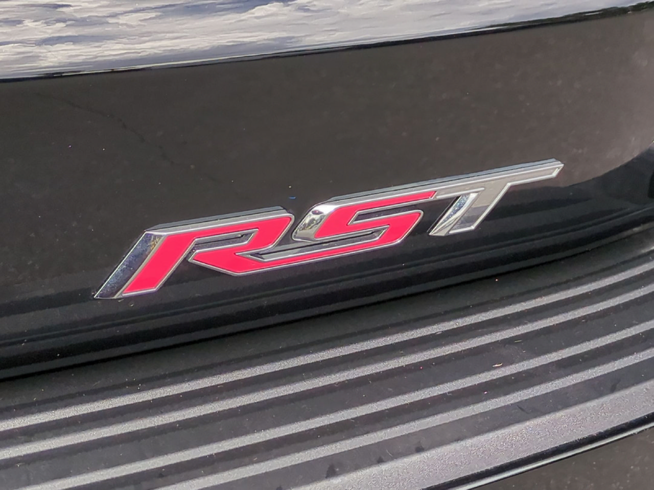 Used 2026 Chevrolet Tahoe RST RWD image 18