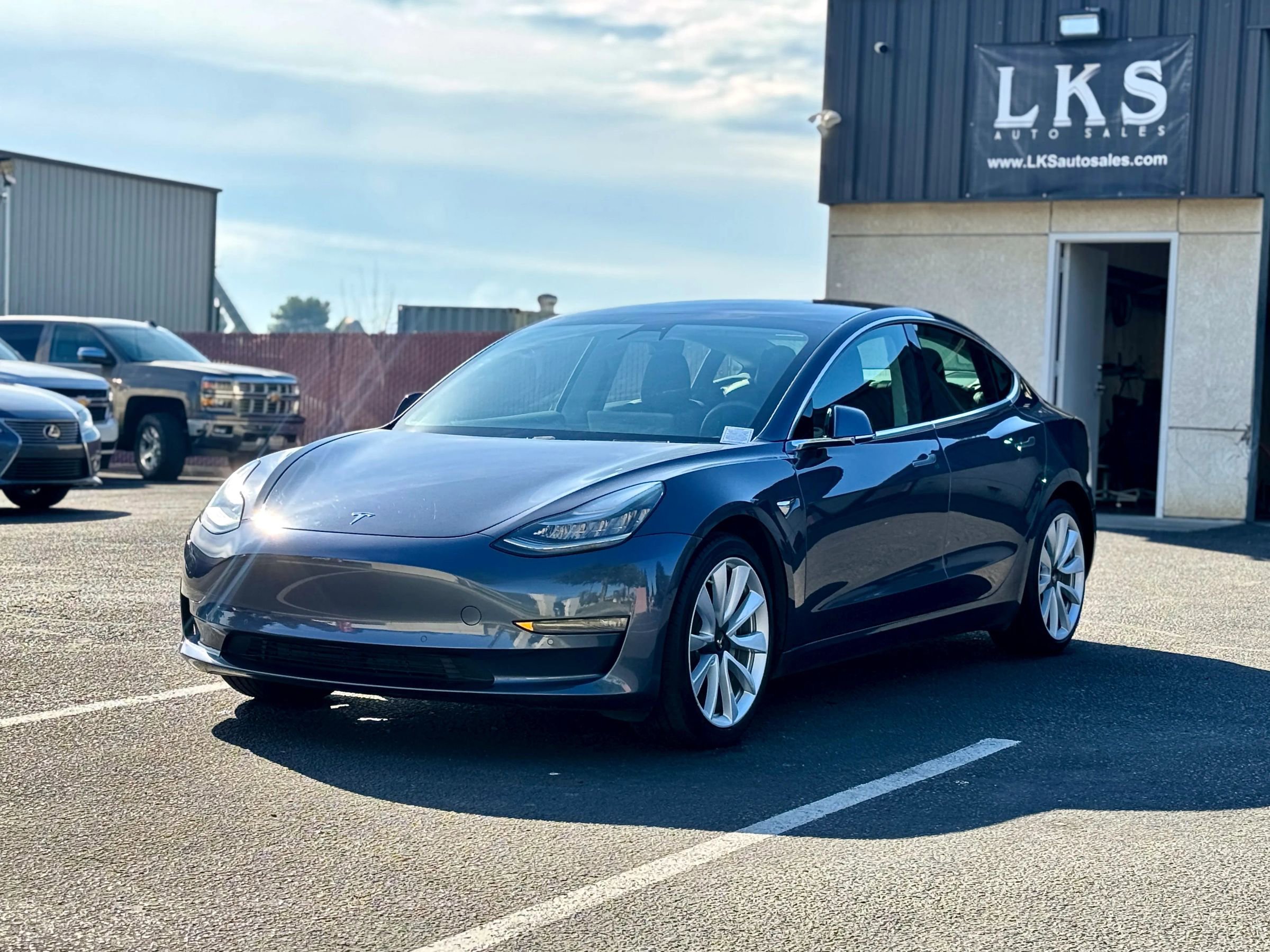 Used 2020 Tesla Model 3 Long Range image 3