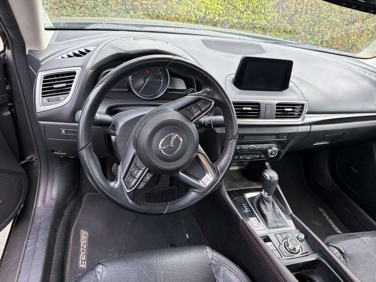 Used 2017 MAZDA MAZDA3 Grand Touring w/ Premium Equipment Package FWD image 9
