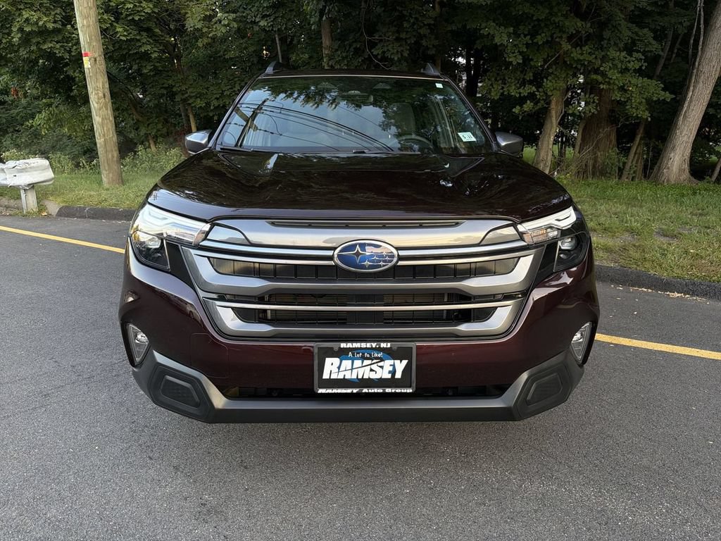 Used 2026 Subaru Forester Premium AWD/4WD image 3