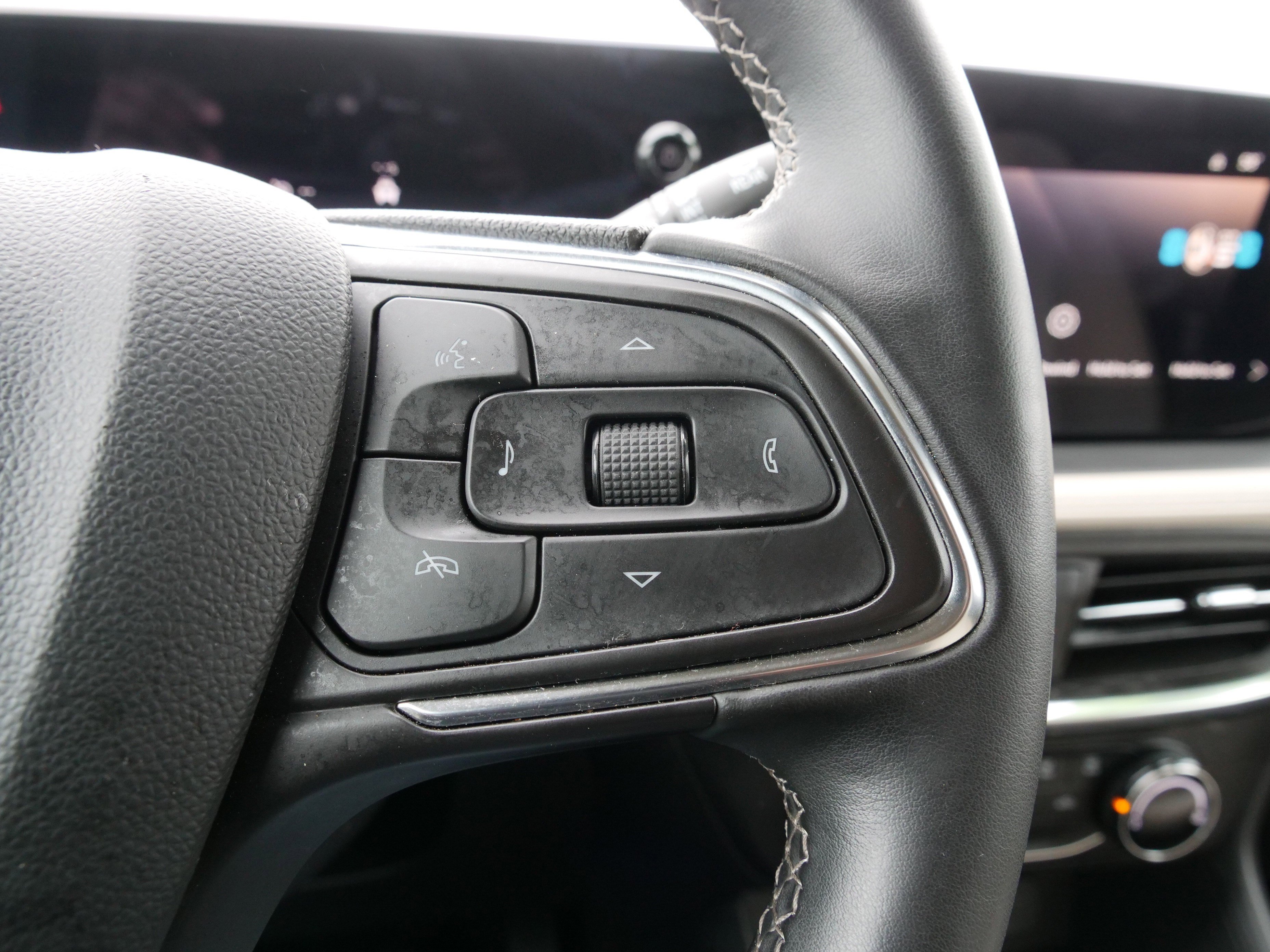 Used 2024 Buick Encore GX Preferred image 22