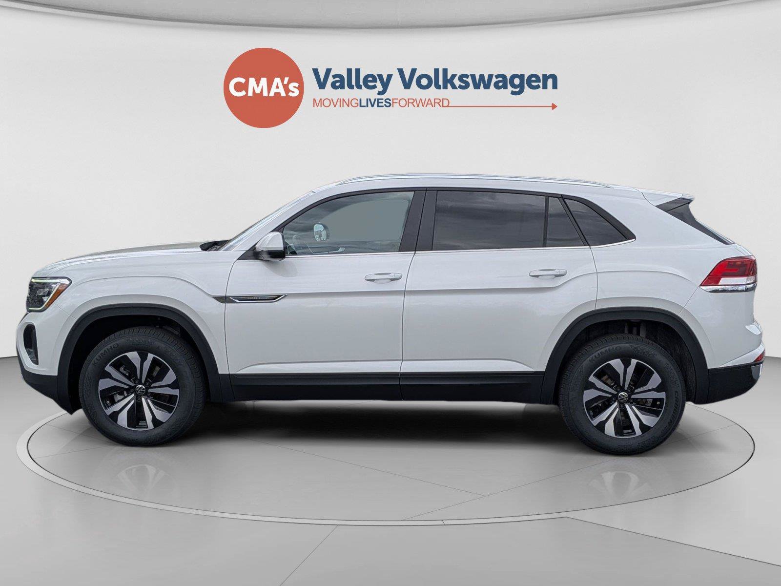 New 2026 Volkswagen Atlas Cross Sport SE AWD/4WD image 2