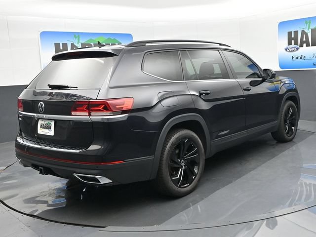 Used 2023 Volkswagen Atlas SE w/ Black Wheel Package FWD image 5