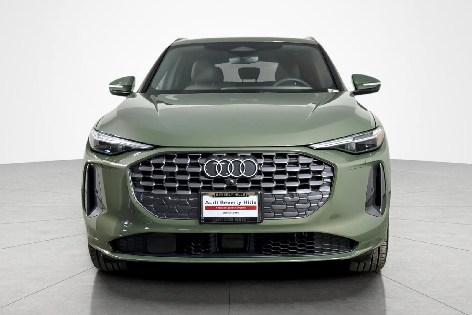 Used 2025 Audi Q5 Premium Plus w/ Premium Plus image 8