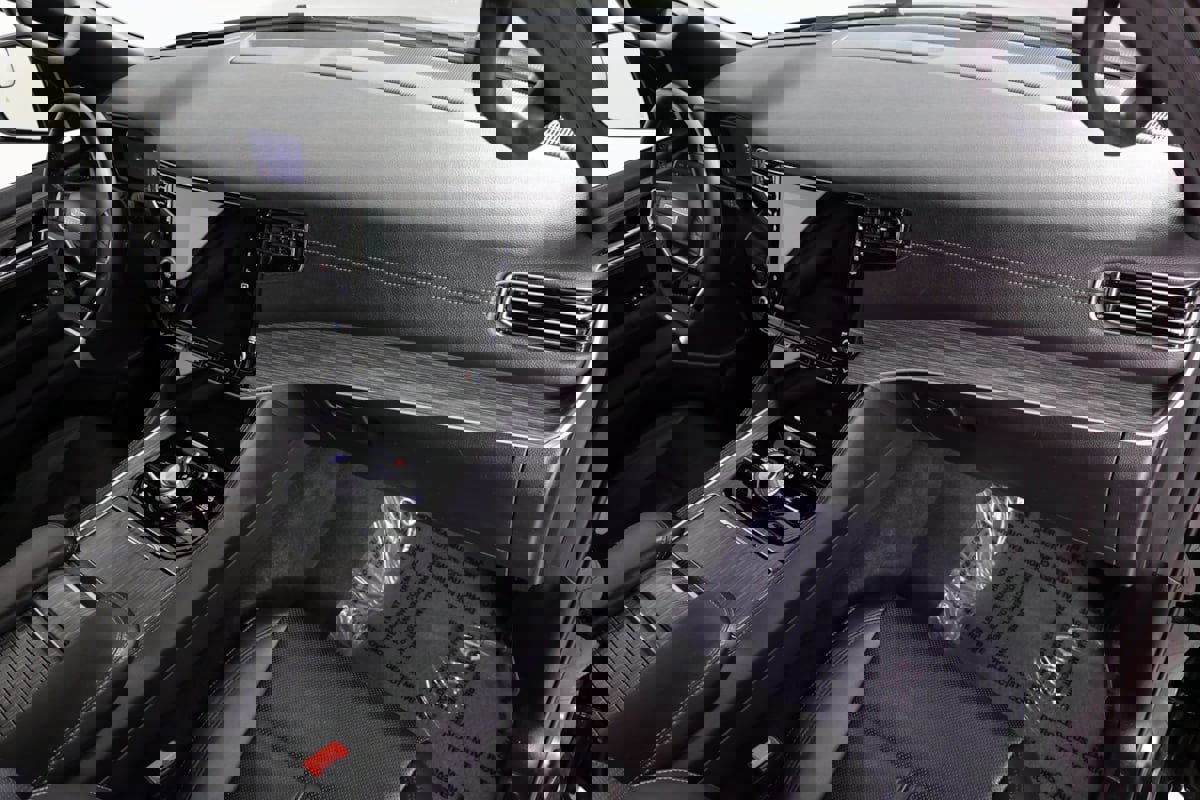 Used 2024 Jeep Wagoneer L Series III w/ Flexible Seating Group image 41