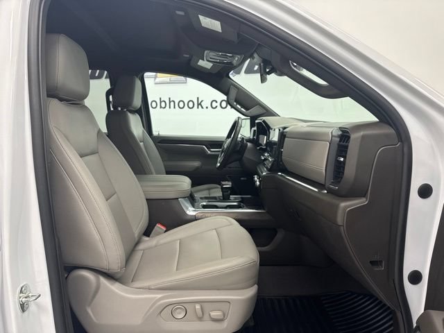 Used 2023 GMC Sierra 1500 SLT w/ SLT Premium Package AWD/4WD image 34