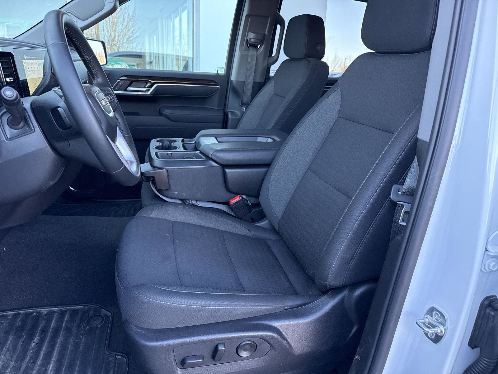 New 2026 GMC Sierra 1500 Elevation image 19