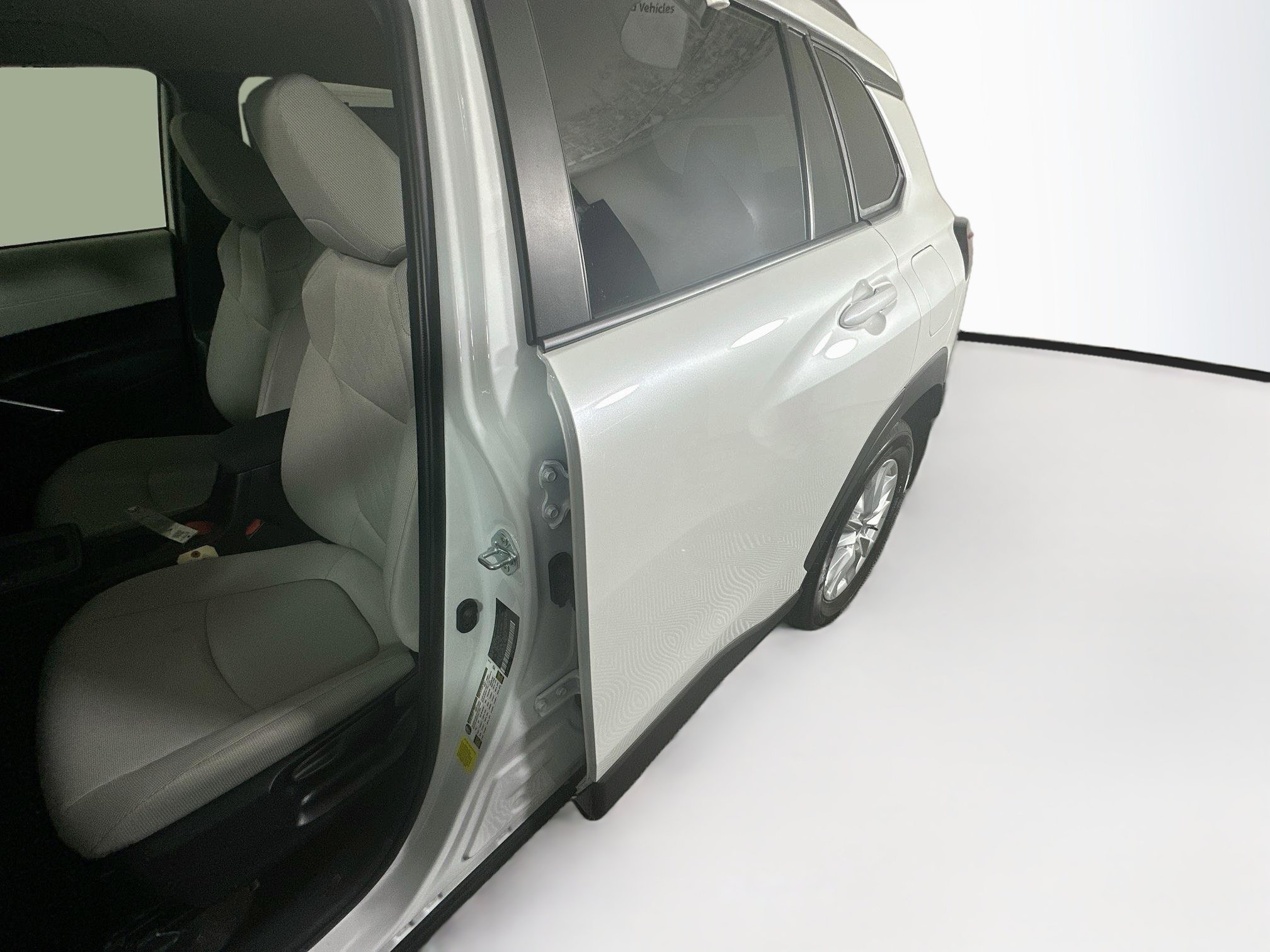 Used 2026 Toyota Corolla Cross LE FWD image 12