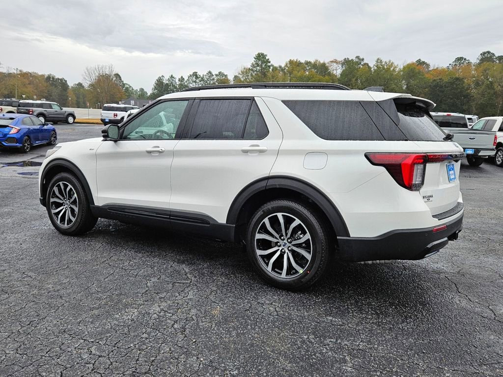 New 2026 Ford Explorer ST-Line w/ Premium Package image 9
