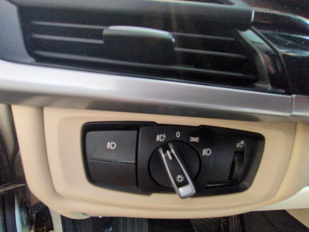 Used 2016 BMW X5 xDrive40e AWD/4WD image 14