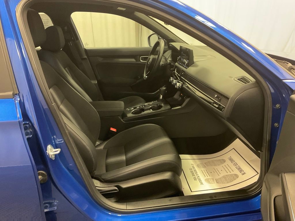 Used 2023 Honda Civic Sport image 19