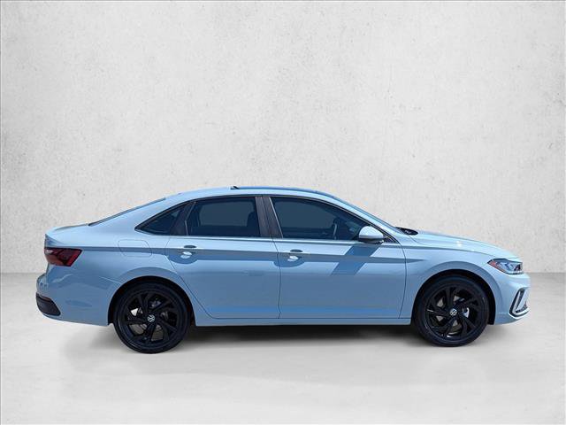 New 2026 Volkswagen Jetta SE FWD image 4