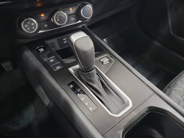 Used 2025 Nissan Kicks SV FWD image 30