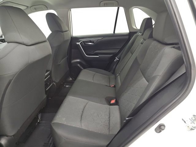 Certified 2022 Toyota RAV4 XLE image 30
