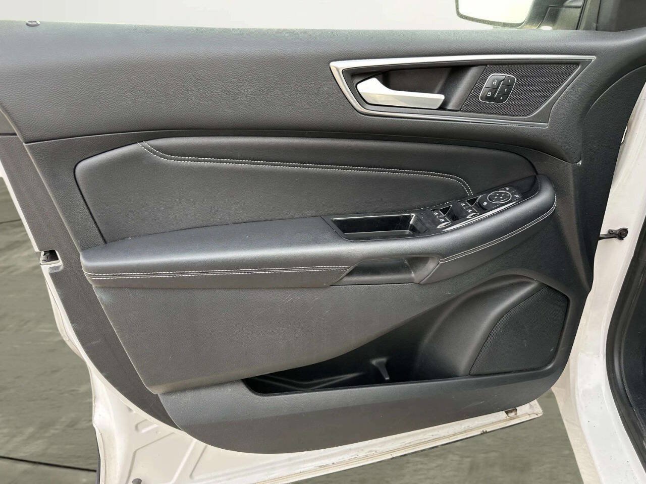 Used 2016 Ford Edge Titanium w/ Canadian Touring Package AWD/4WD image 13