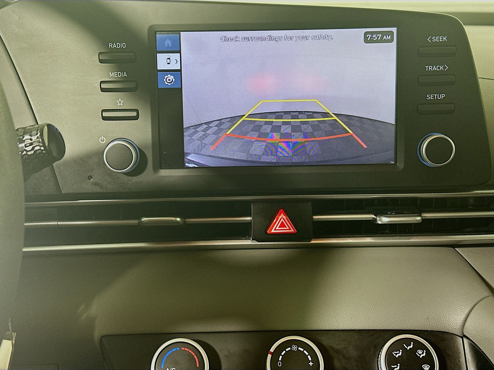 Used 2024 Hyundai Elantra SE FWD image 24