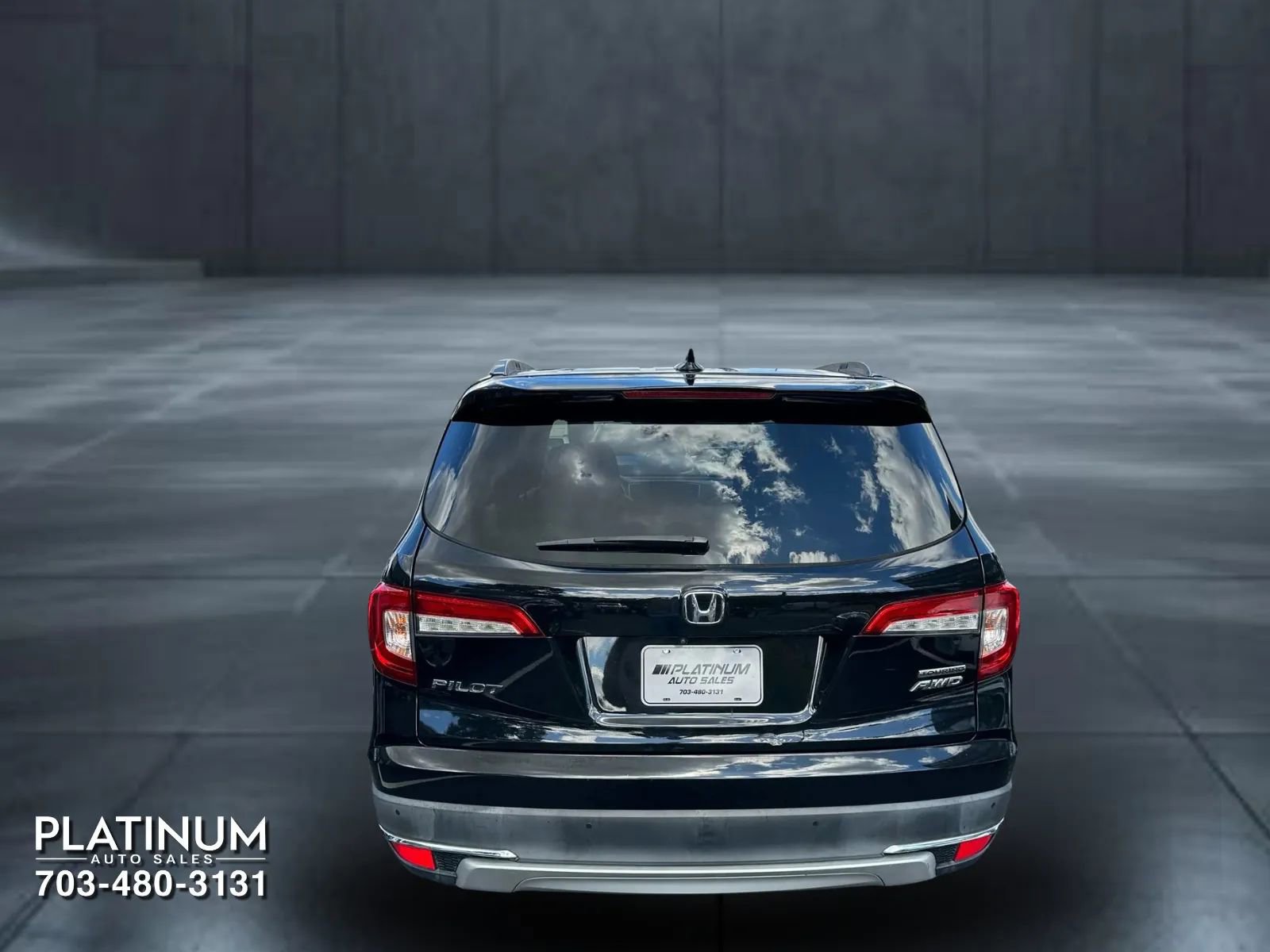 Used 2019 Honda Pilot Touring image 8