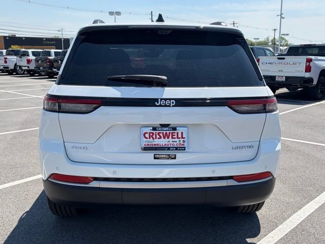 New 2026 Jeep Grand Cherokee Limited w/ Luxury Tech Group II AWD/4WD image 6