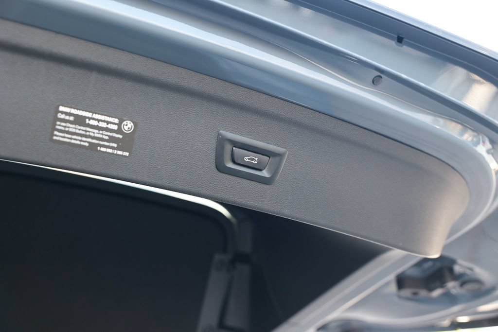 Used 2025 BMW iX M60 AWD/4WD image 46
