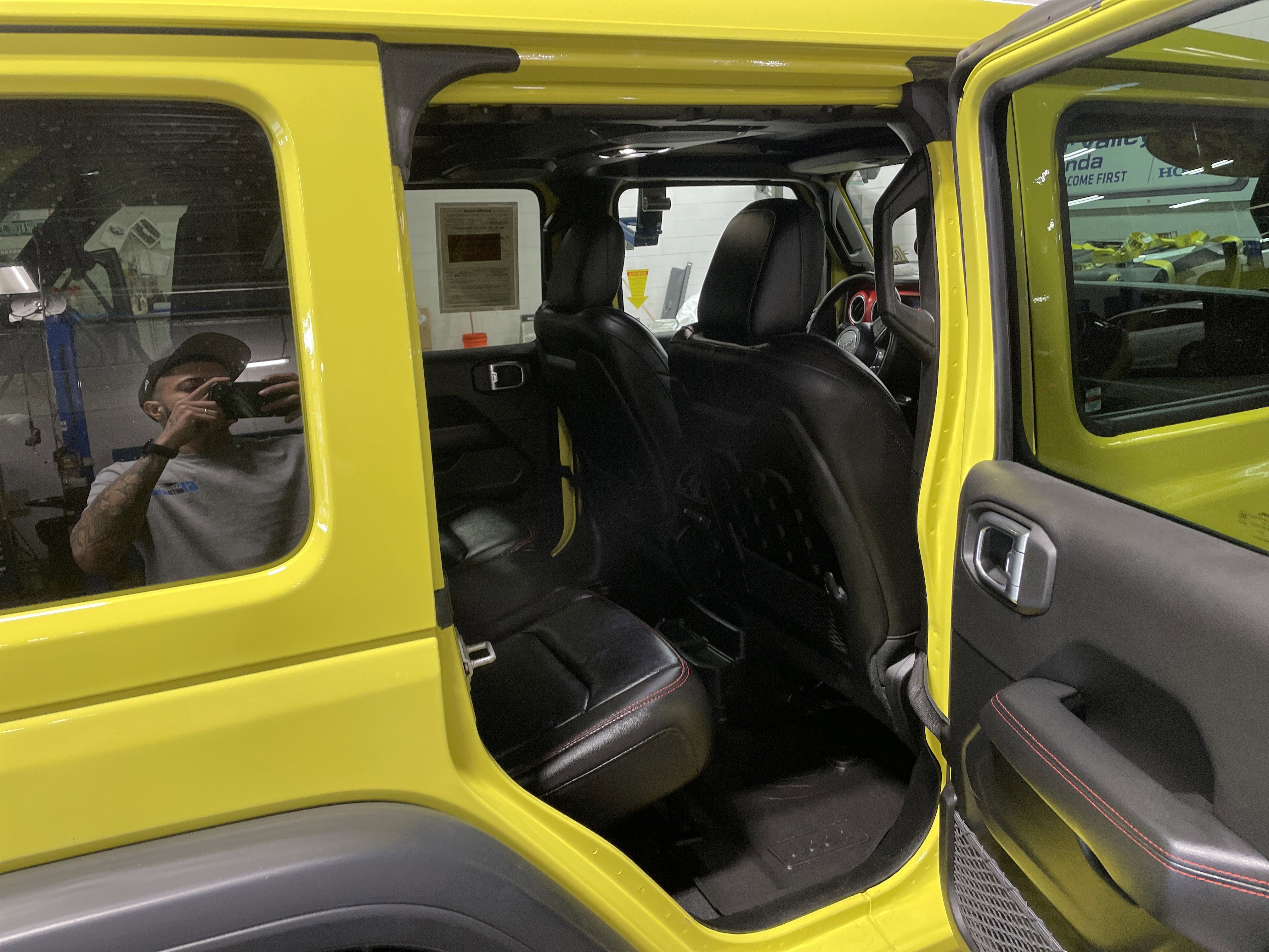 Certified 2023 Jeep Wrangler Unlimited Rubicon w/ Cold Weather Group AWD/4WD image 20