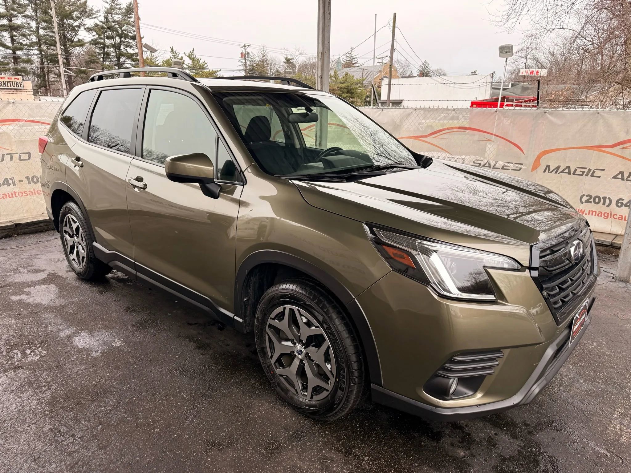 Used 2022 Subaru Forester Premium AWD/4WD image 54