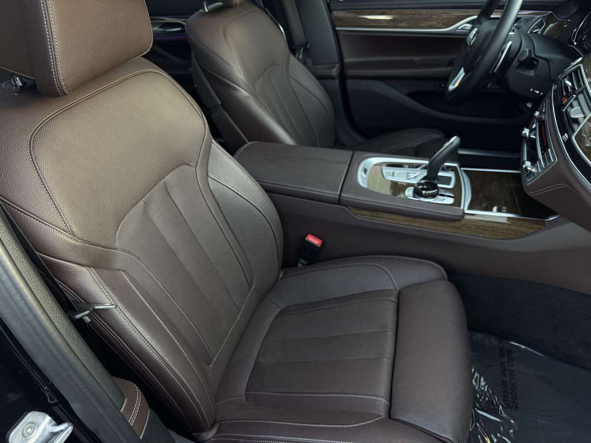 Used 2019 BMW 740i w/ Executive Package image 22