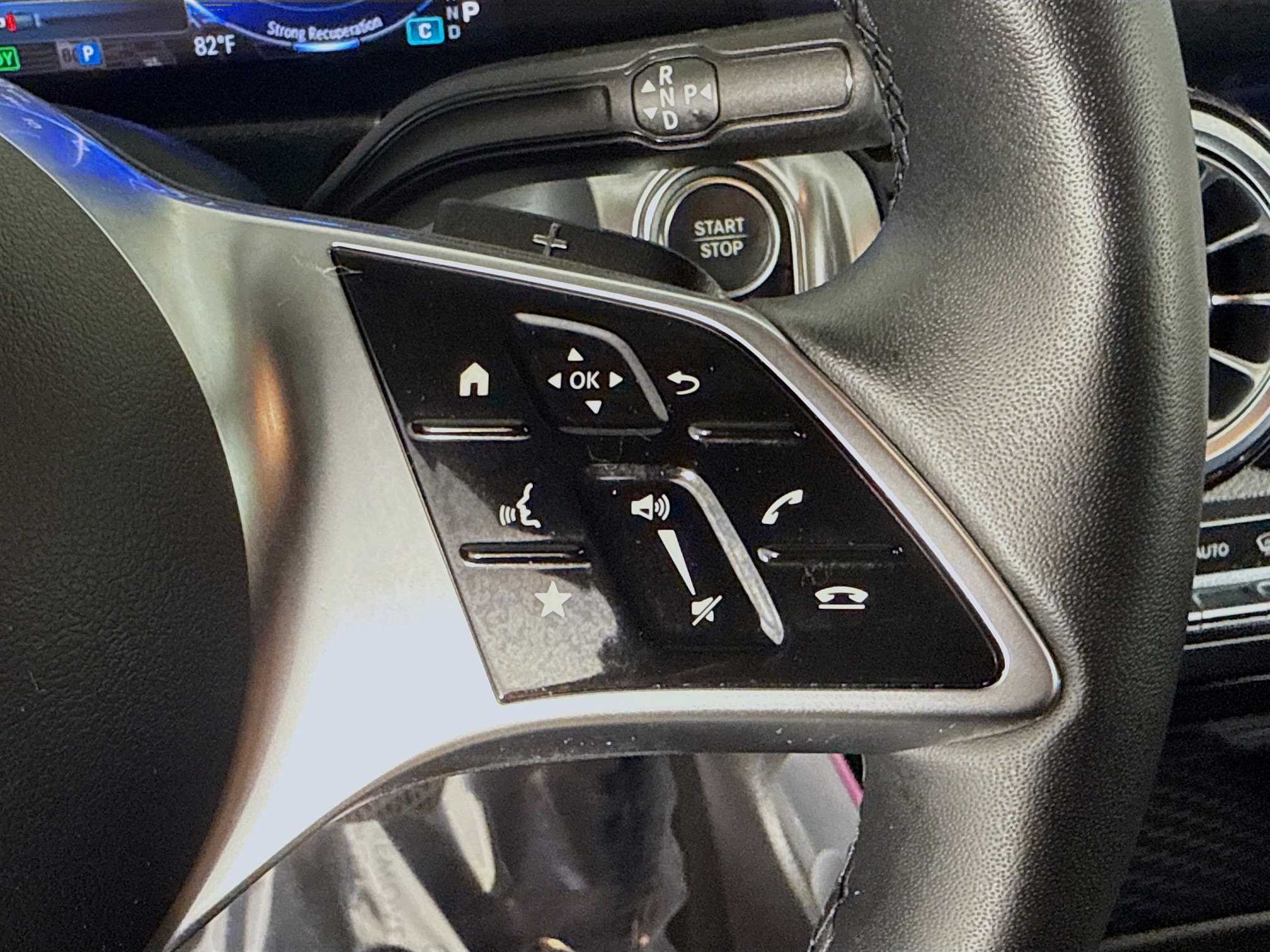 Used 2024 Mercedes-Benz EQB 300 4MATIC image 15