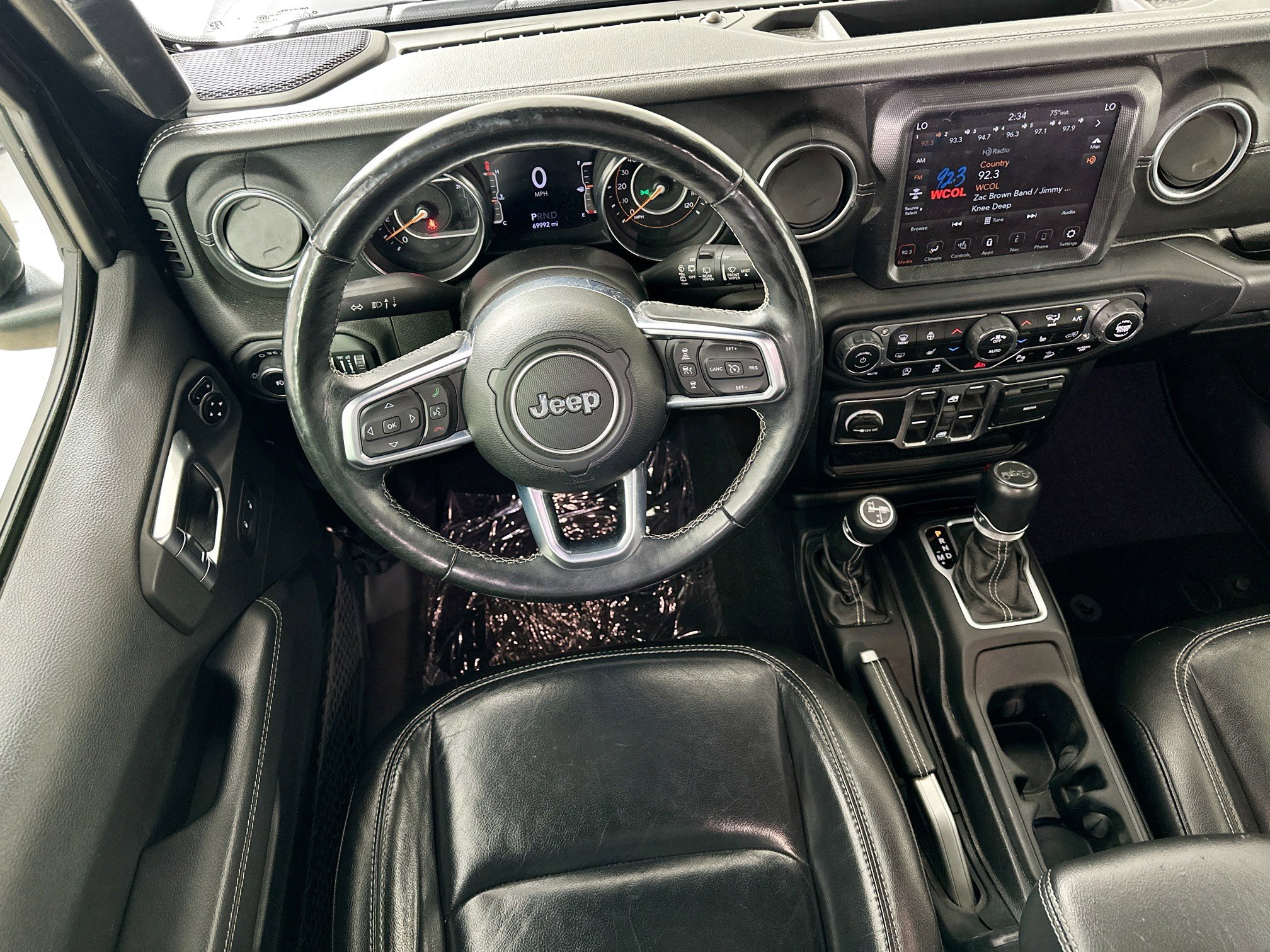 Used 2020 Jeep Wrangler Unlimited Sahara AWD/4WD image 29