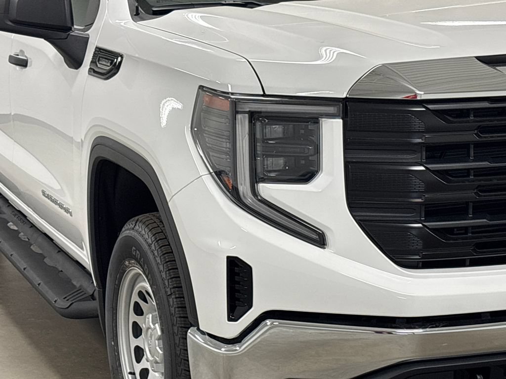 New 2026 GMC Sierra 1500 Pro AWD/4WD image 4