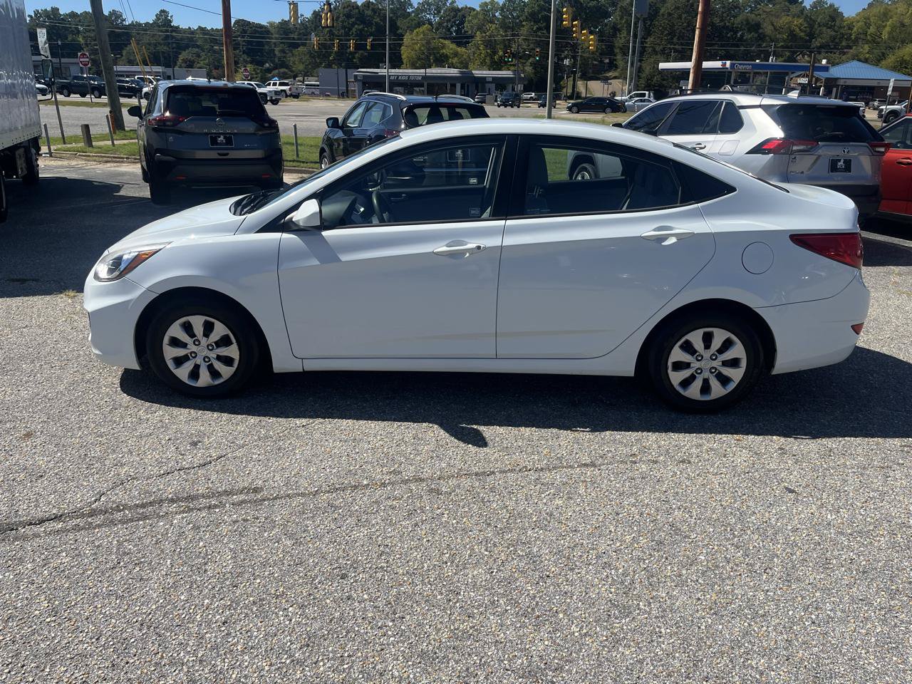 Used 2015 Hyundai Accent GLS FWD image 13