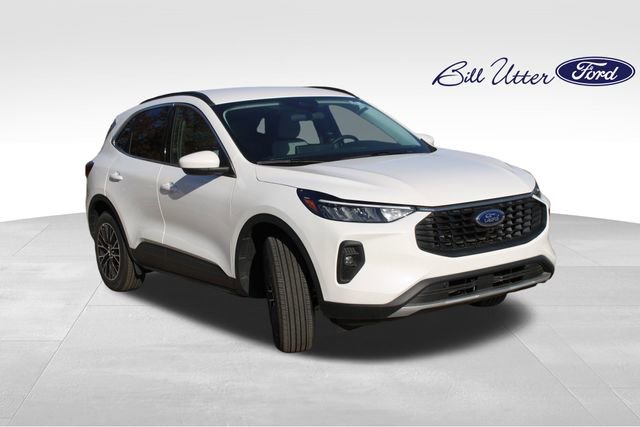 New 2025 Ford Escape SE image 2
