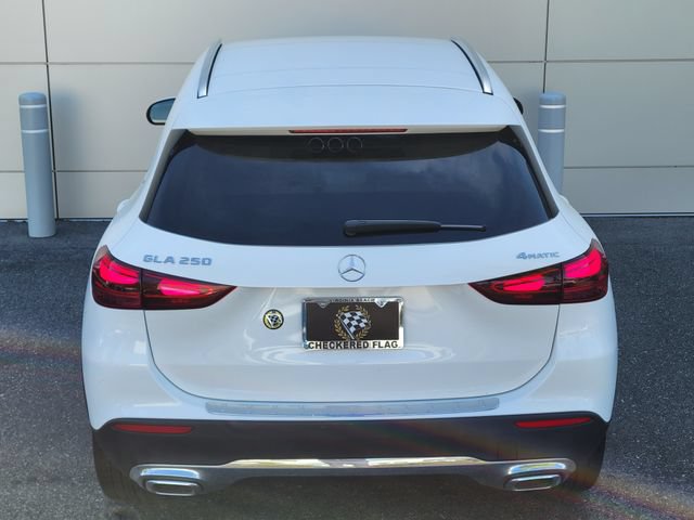 Used 2025 Mercedes-Benz GLA 250 4MATIC image 11