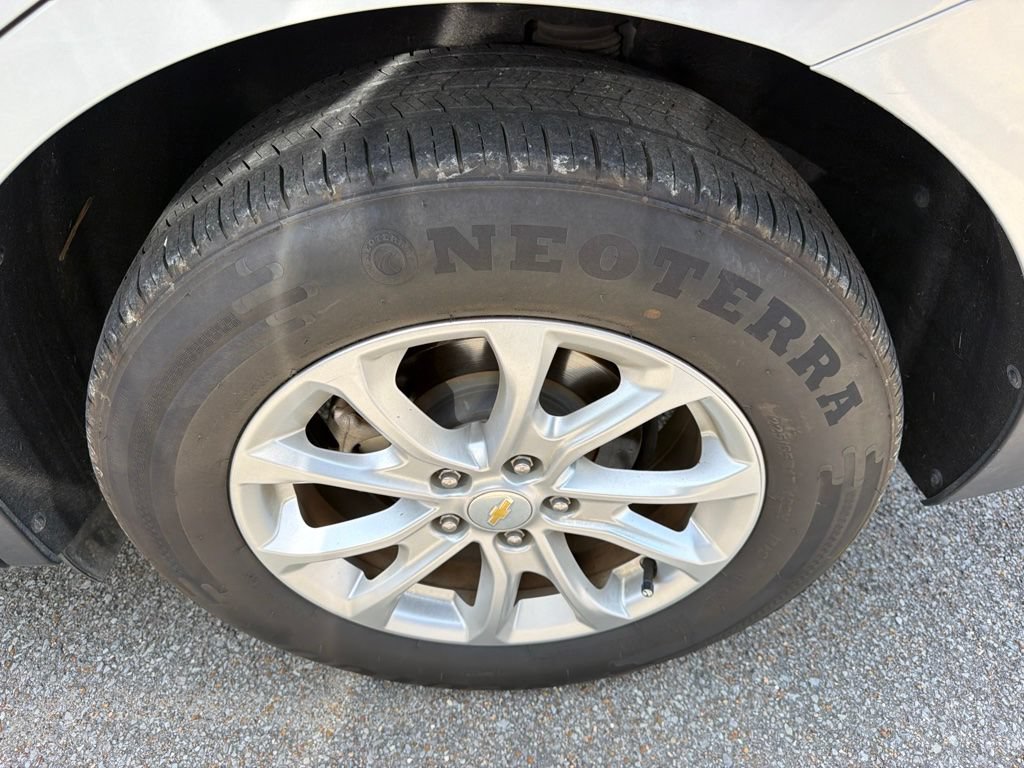 Used 2020 Chevrolet Equinox LS FWD image 15