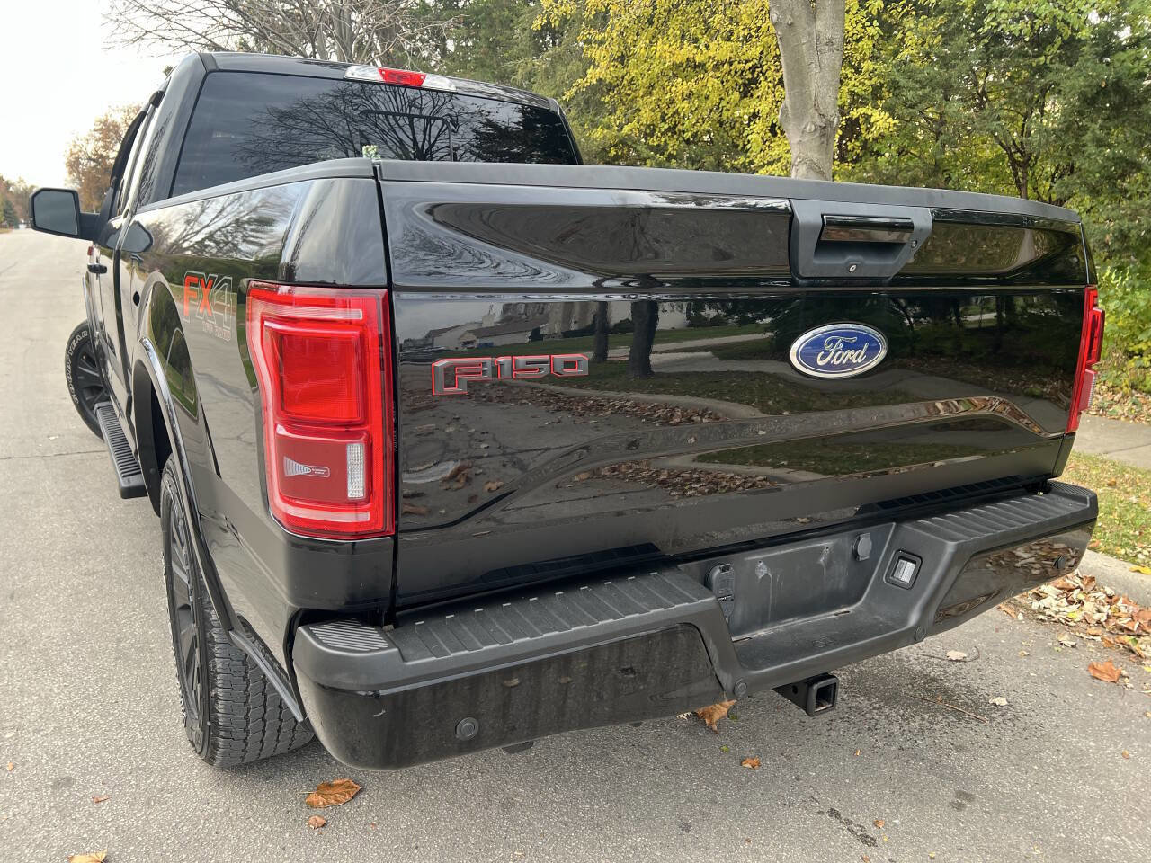Used 2017 Ford F150 XLT w/ Equipment Group 302A Luxury AWD/4WD image 4