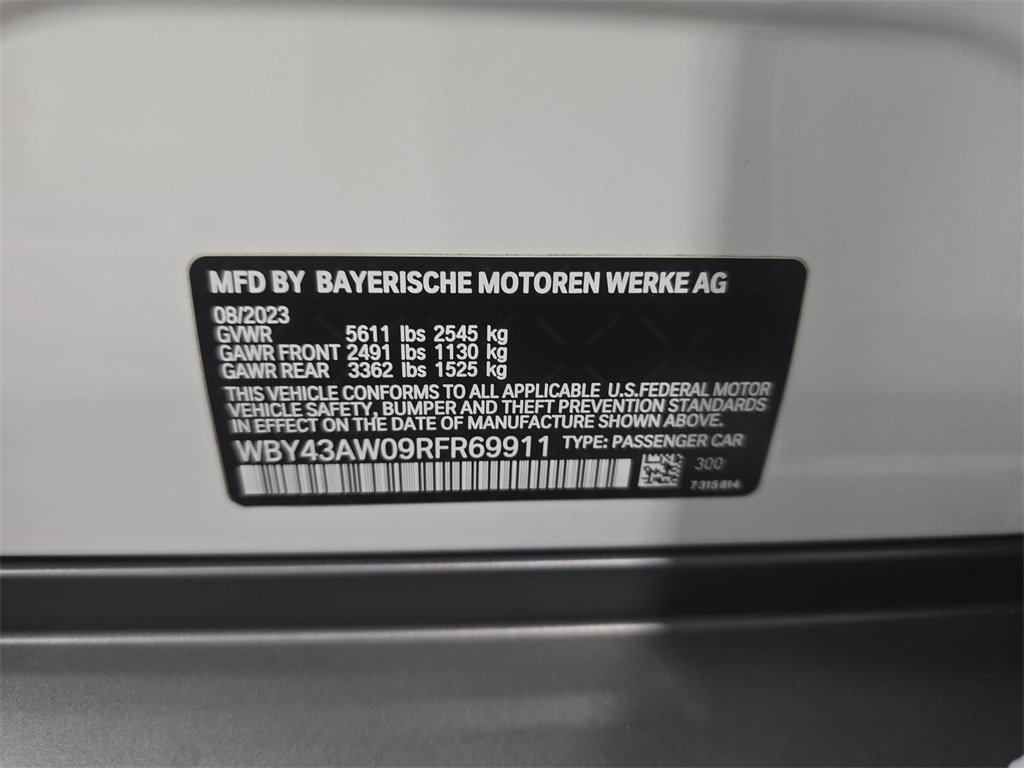 Used 2024 BMW i4 eDrive35 image 30